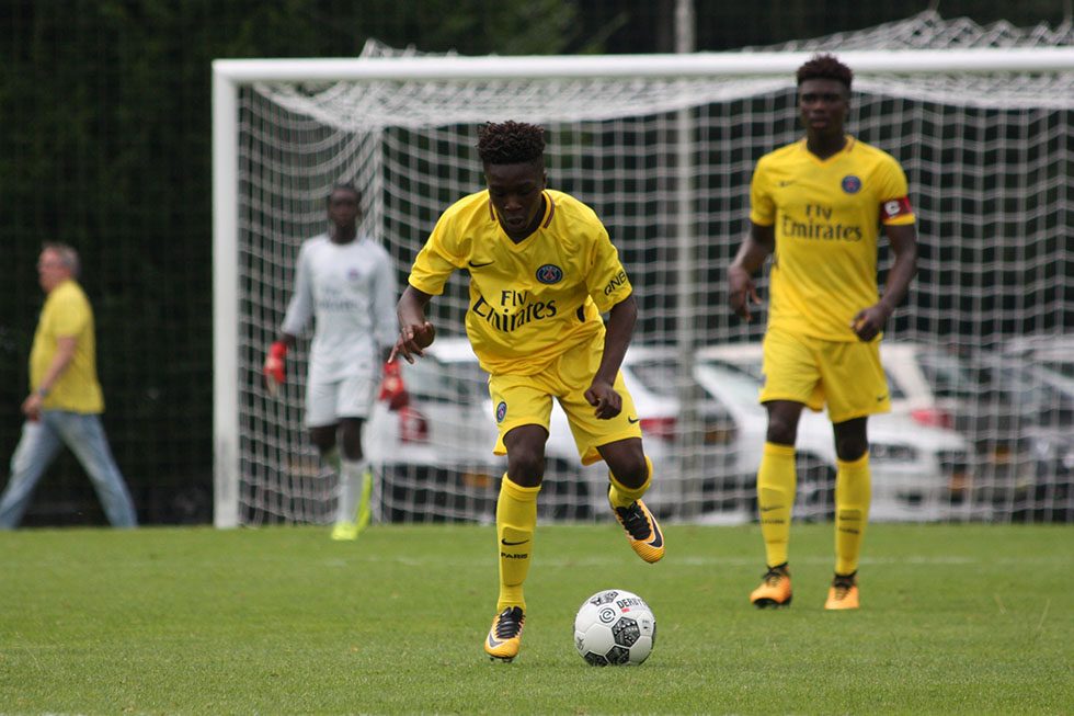 Paris Saint-Germain - Estudiantes de la Plata