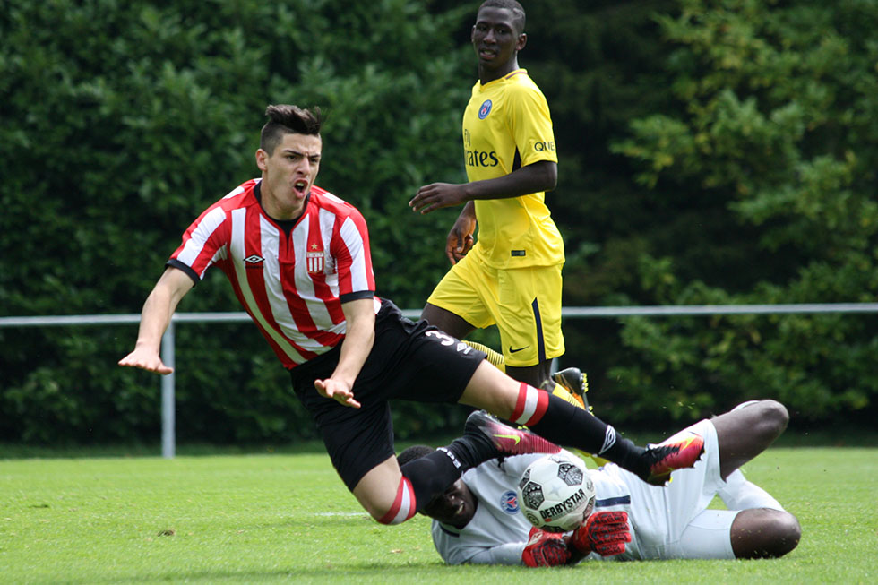 Paris Saint-Germain - Estudiantes de la Plata