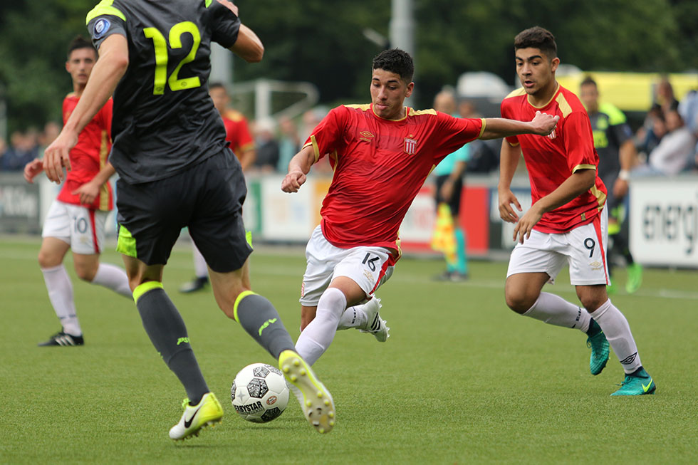 PSV - Estudiantes de la Plata